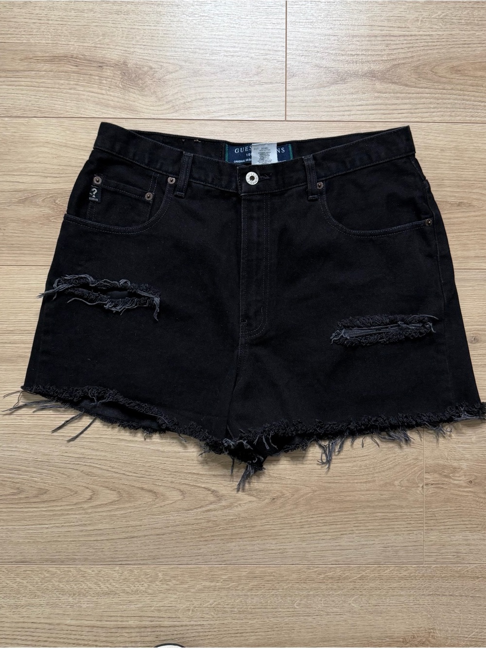 VTG Guess 90s American Tradition Cut Off Jean Shorts Size 32
